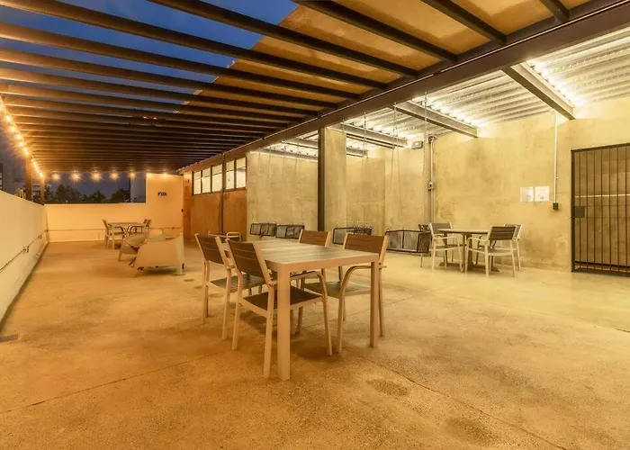 Apartment Zielo 2bdrm 1bath Fits 6 Ac Rooftop *
